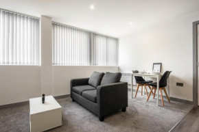 Convenient 1 Bed Apartment in Yeadon
